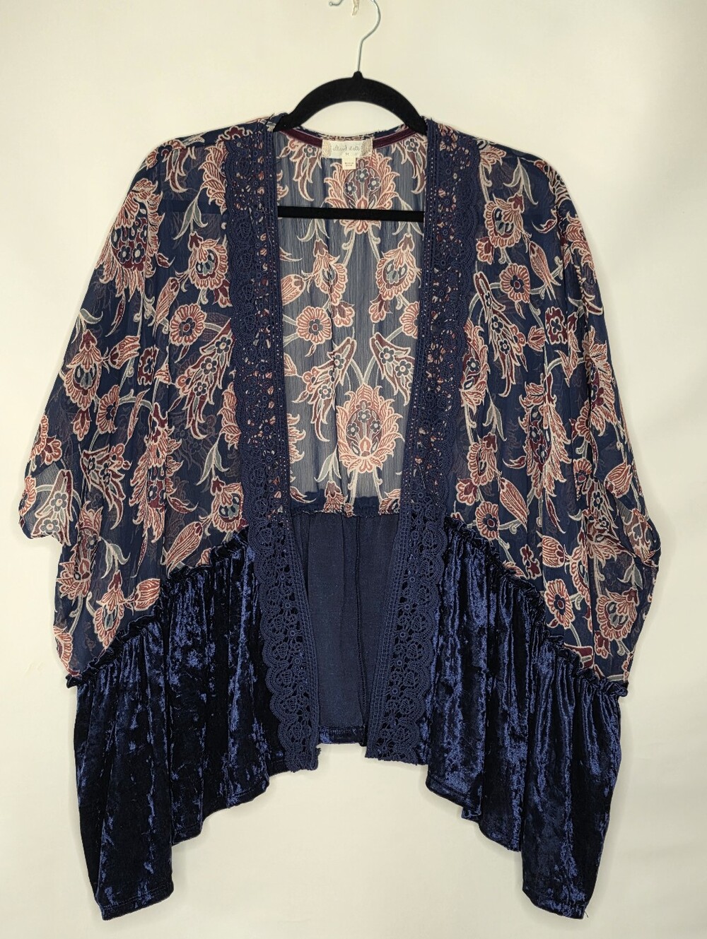 Altar'd State Velvet Trim Embroidered Kimono Size M Open Front Floral Moody Top